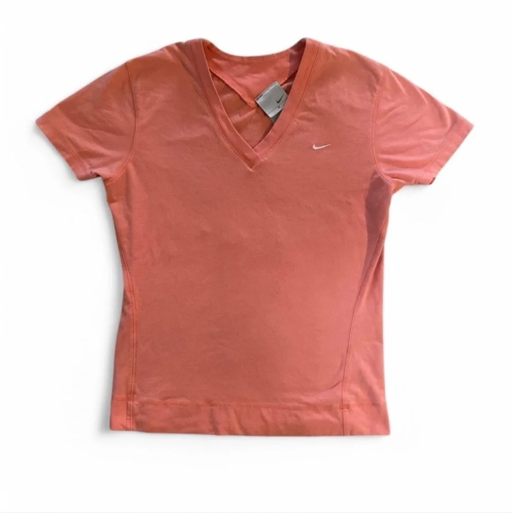 Y2K women’s Nike coral short sleeve sportswear shirt w/ embroidered logo size S